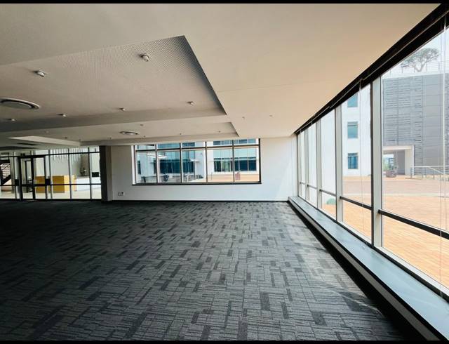 5,000M² OFFICE TO LET IN WATERFALL